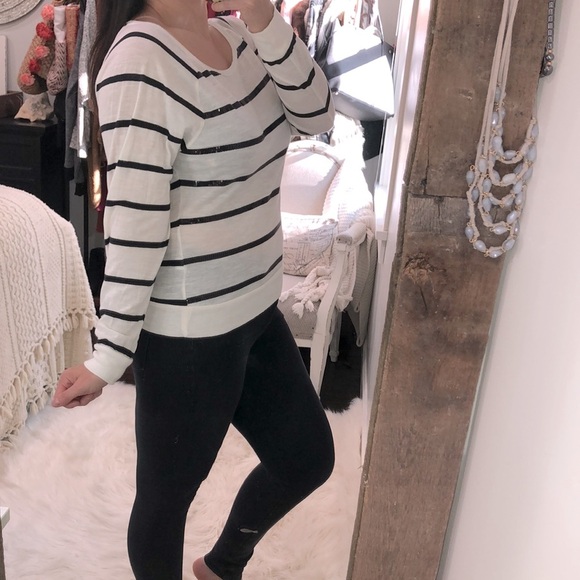 PINK Victorias Secret small longsleeve sequin top - Picture 2 of 4